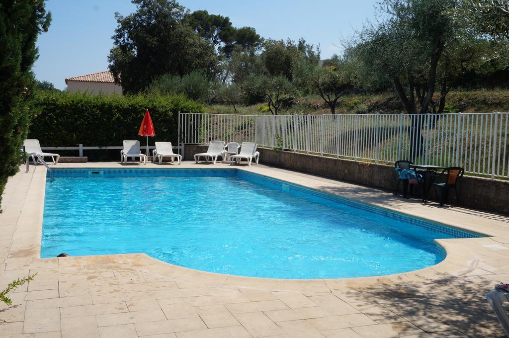 Logis Hotel Le Col De L'Ange Draguignan Exterior foto