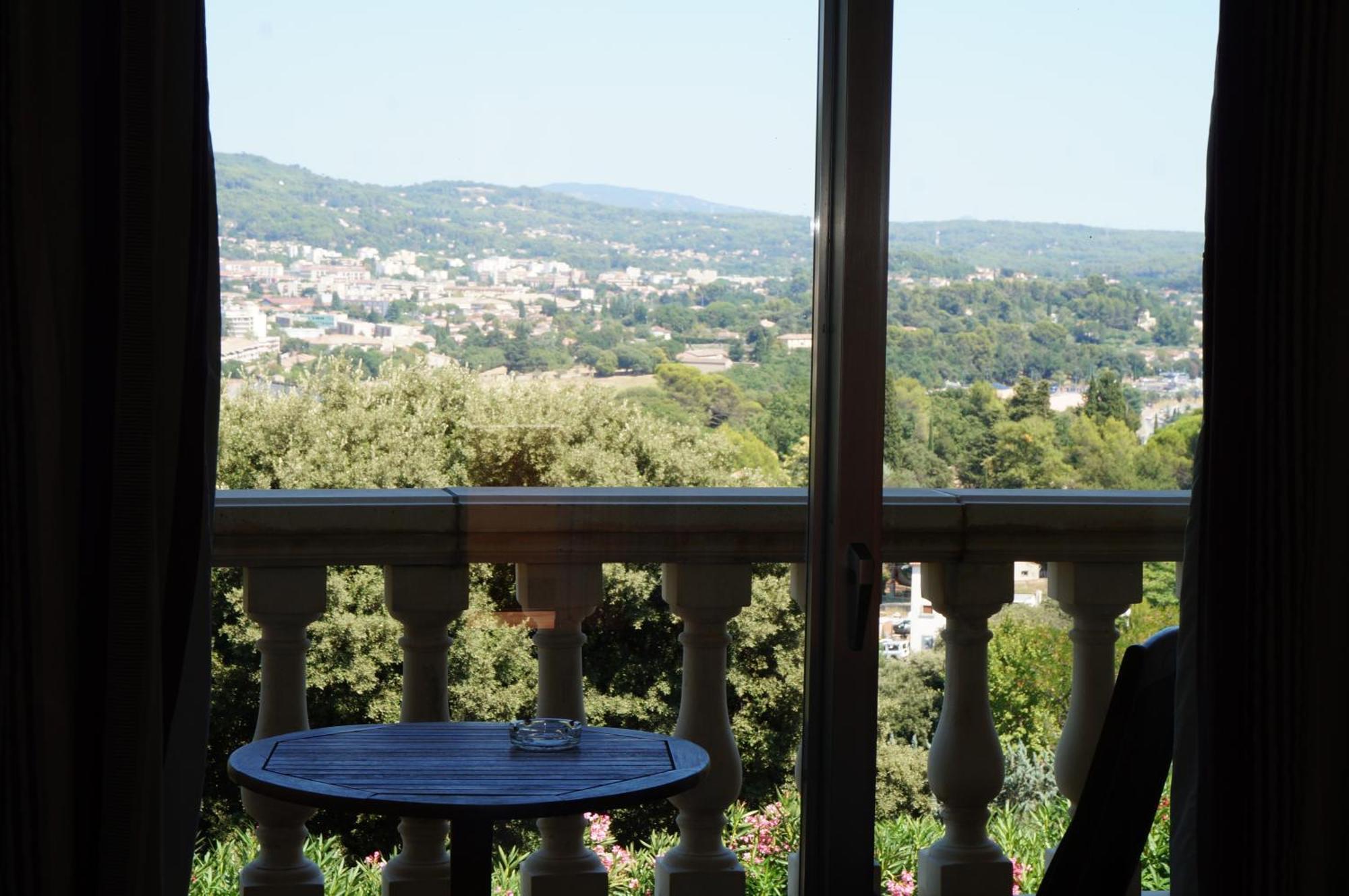 Logis Hotel Le Col De L'Ange Draguignan Cameră foto